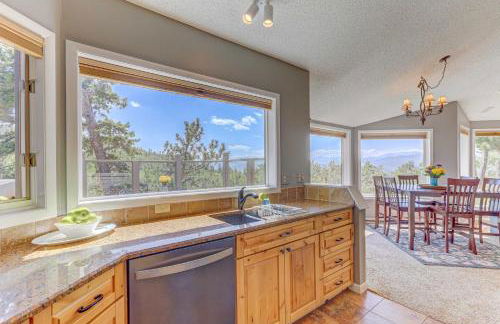 Mountain Views and Hot Tub Airy Forest Escape! - Foto 14