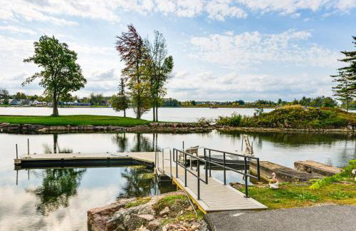 Hot Tub & Dock: Waterfront Wellesley Island Home! - Foto 2
