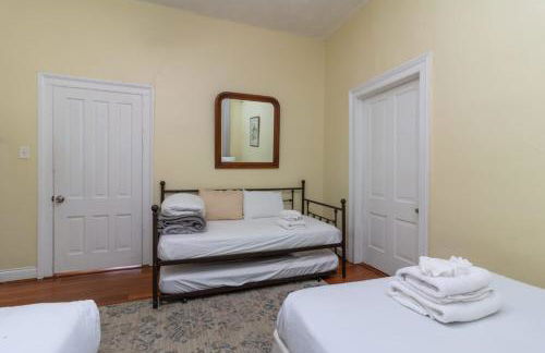 The Sunny Southern Manse Front Walk Downtown - Foto 20