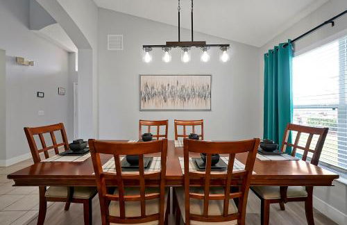 Walkin' on Sunshine - 5 bed pool home in Terra Verde Resort near Disney - Foto 54