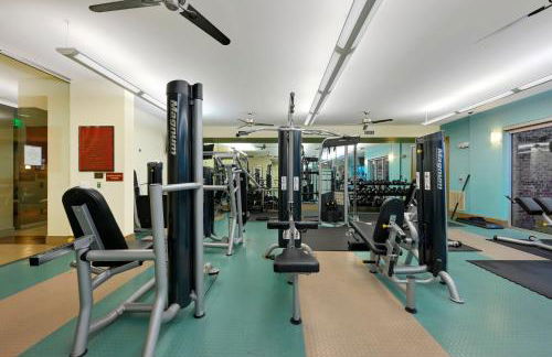 Central Houston Stay - Walk to NRG Stadium, Relax by the Pool, and More! - Foto 22