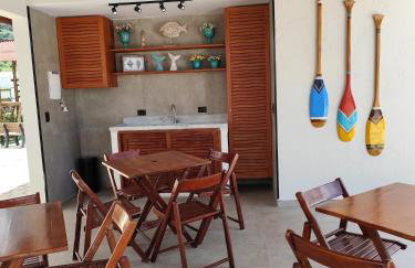 Apto com ar-cond e piscina a 100m mar praia da Enseada - Foto 44