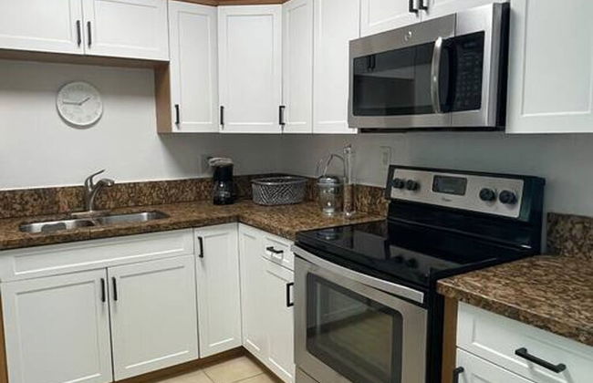 Cozy and Super Location 2 BR - Photo 10