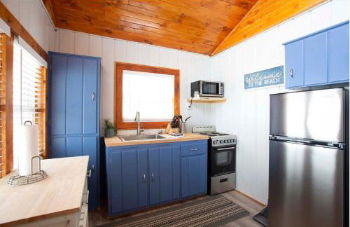 4 Beachfront Cottages - New Bathrooms and Roofs - Foto 4