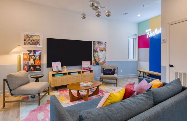 The Conway by AvantStay Modern Comfort Near Downtown Nashville - Photo 1