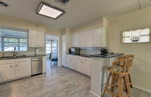 Venice Home w/ Fire Pit & Grill: 2 Mi to Beach! - Foto 11