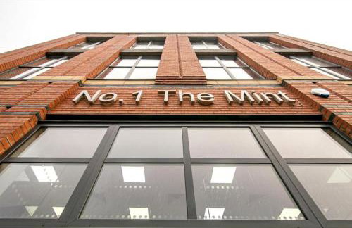 Mint drive 2 Beds With Secure Car Or Van Park w WiFi-Netflix No Deposit Required - Foto 56