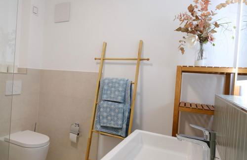 Neubau im Loft-Stil mit großer Terrasse - Foto 10