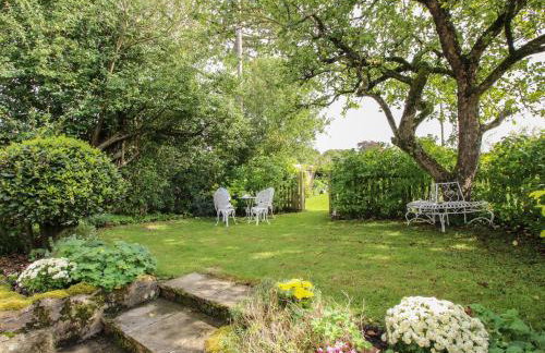 The Coach House - Photo 28