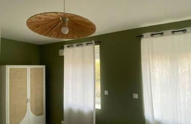 Maison 200m2- 9 chambres avec sdb - 16-18 personnes - séminaire-Proche Centre-Ville-Gare et Arena-terrasse - Foto 23