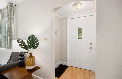 Cozy Mid Century Oasis with 2 KING beds - Foto 11