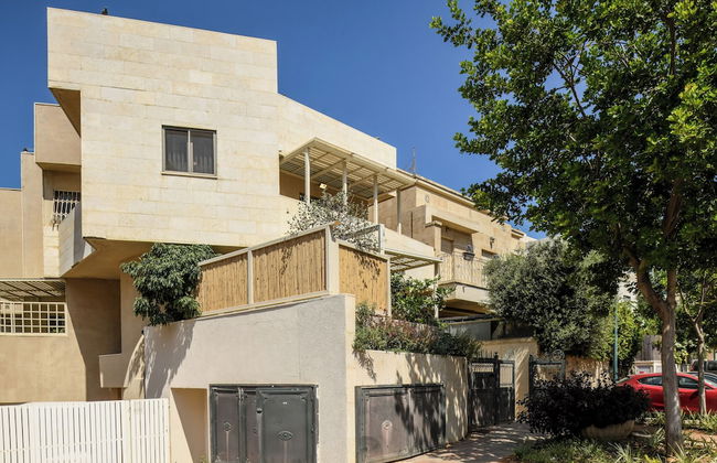 Coastline Family Triplex by Sea N' Rent - Photo 57