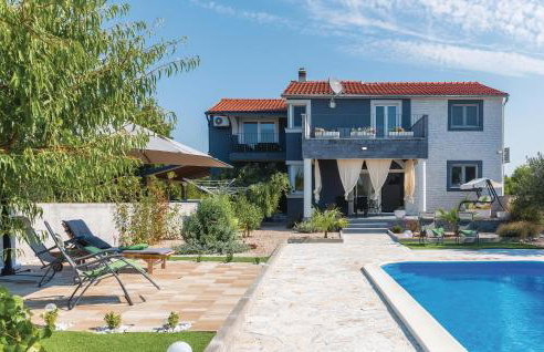 Four-Bedroom Holiday Home In Skradin-Dubavice - Foto 1