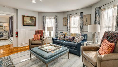 Easy Beach Access! Classic New London Charmer - Foto 3