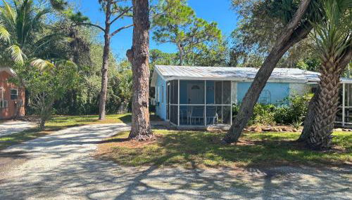 Dolphin Updated Cottage On River - 1 Mile to Beach Kitchen Washer Dryer - Foto 2