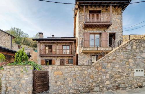 Cal Cente d'Isòvol - Mountain House with Garden and Views - Foto 1