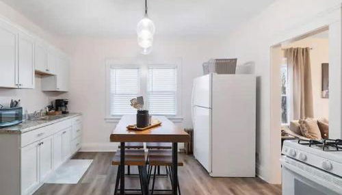 Newly Renovated - Professionally Designed - 2 BR - Photo 4