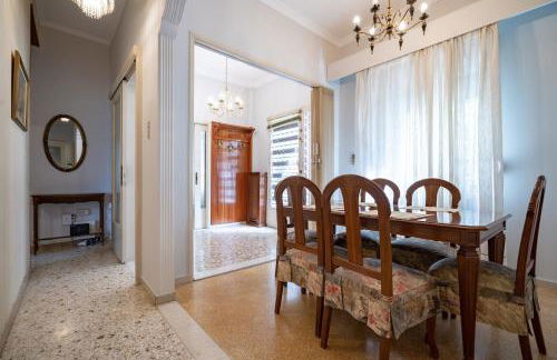 Retro 2-Bdrm House Near Metro in Heraklion by ΜΡS - Foto 42