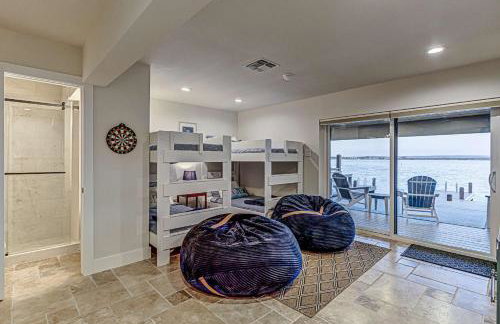 Lakefront LBJ Escape - Boat Slip & Sleeps 8 - Foto 19