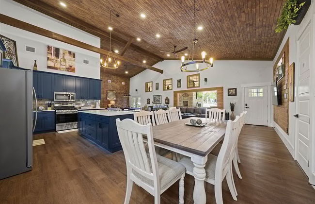 Luxury Retreat for 28 Terracotta Bliss Getaway - Photo 55