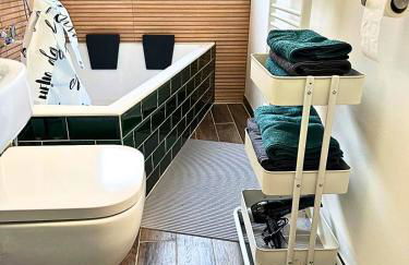 MOLA Apartments-Stilvolle Altstadtwohnung- Seilersee-5 Personen-Terrasse-Grill-Gratis WLAN - Foto 23