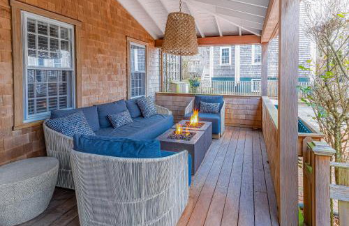 Close to Dtwn Nantucket! Group Getaway with Patio - Foto 28