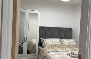1 Bedroom Flat - Manchester Airport Apartment - 7 mins to MAN - Staycations & Business stays! - Foto 16