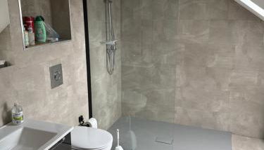 Neu renovierte 2 Zimmer Wohnung 24h Check-In - Foto 5