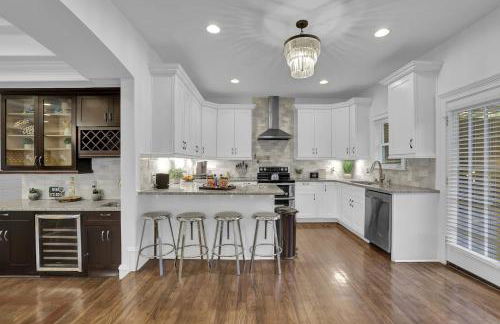 Stunning 6BR Buckhead OasisPrivate BathEachRoom - Foto 12