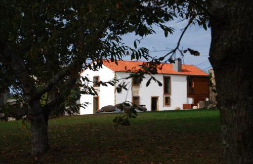 Casa do cruceiro na Costa da Morte - Foto 1