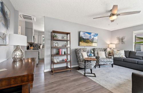 Spirit of the Rockies - Private Backyard & Hot Tub - Foto 20