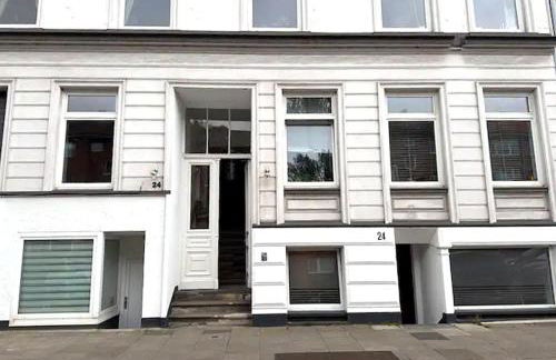 Gemütliches 2 Zimmer Ambient Apartment mit Queensize-Bett , Etagenbett& Schlafsofa in Alsternähe - Foto 34