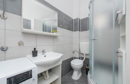 Luxury Villa Kristina with Heated Pool near Omis for 12 Guests - Foto 30