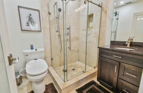 Top Floor - Sun Filled Home - Jacuzzi - Pets Ok - Foto 16