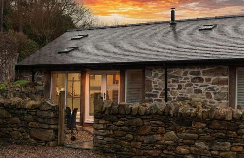 GORSE BARN - A cosy barn conversion in North Wales with a log burner - Photo 15