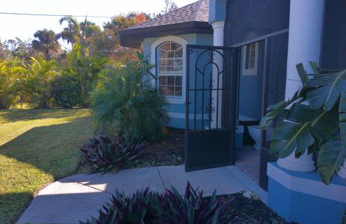 Port Charlotte Palms-Pet friendly, Heated Private Pool and Mini Orchard - Foto 56