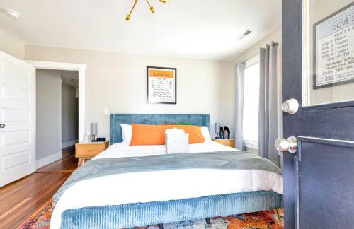 Stay, Play and Pass Go at the Monopoly Penthouse! - Foto 3