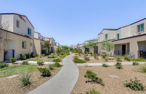 5 Mi to Vegas Strip Family Townhome Near Parks! - Foto 4