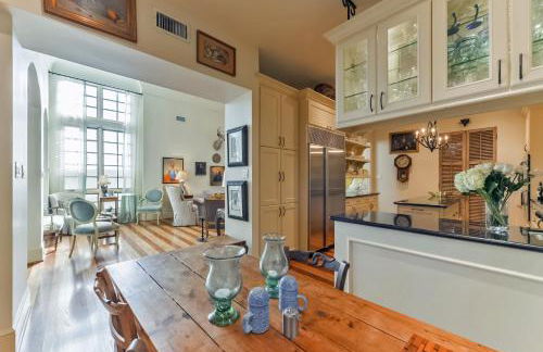 Elegant French Patio Home with Private Pool - Foto 9