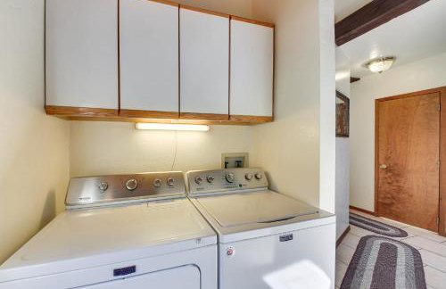 1 Mi to Dtwn Libby Peaceful Home with Creek Access! - Foto 22