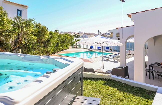 Villa Namora - Photo 17