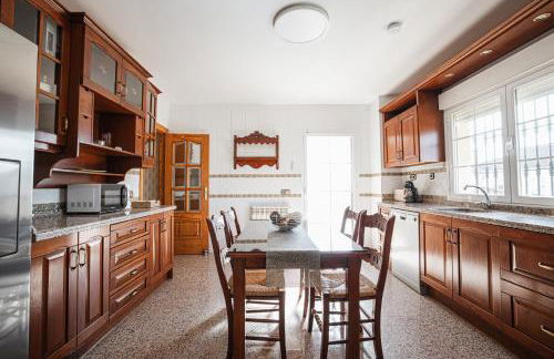 Villa Oropéndola Piscina agua salada, parking, barbacoa pax 14 - Foto 39