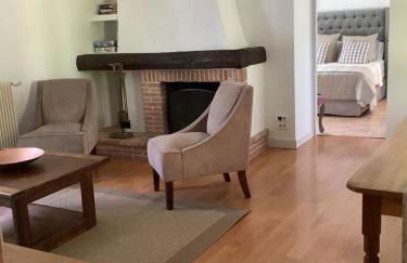 The Courtyard - Photo 15