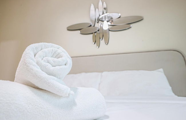 Elite LUX Holiday Homes - Spacious 1 BR Near Metro Station in Al Furjan Dubai - Foto 15