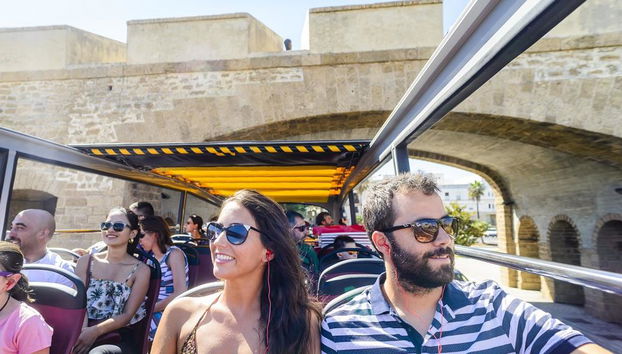 City Sightseeing Cádiz - Tour Hop-On Hop-Off - Foto 4