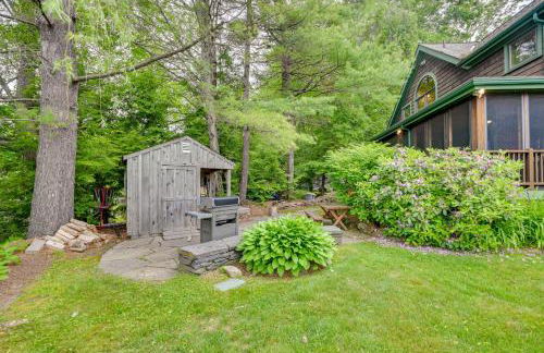 Lakefront Westhampton Cabin with Beach and Kayaks! - Foto 32