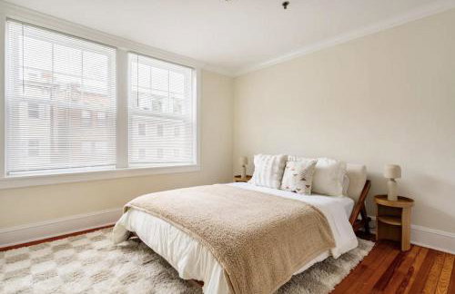 Dreamy 2BR in Downtown Princeton - Photo 16