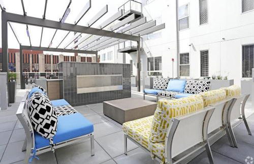 Urban Oasis Downtown Condo with Skywalk Access 6 - Photo 18