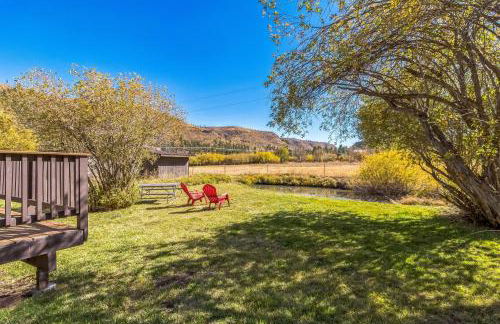 Cozy Cabin Retreat with Scenic Views cabin - Foto 29