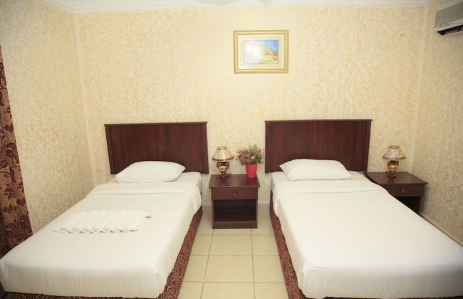 Gulf Hotel Apartment - Photo 5